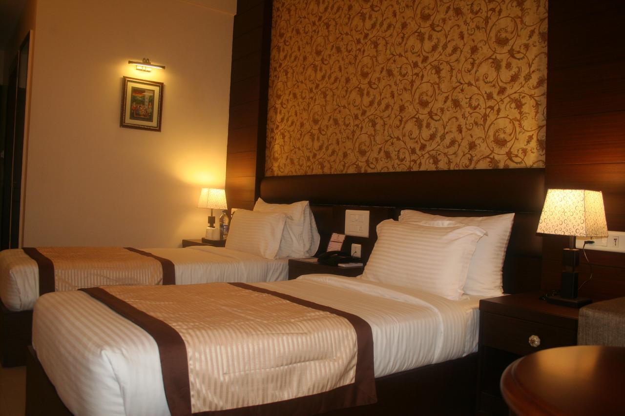 The Royal Retreat Hotel Ranchi Exterior foto